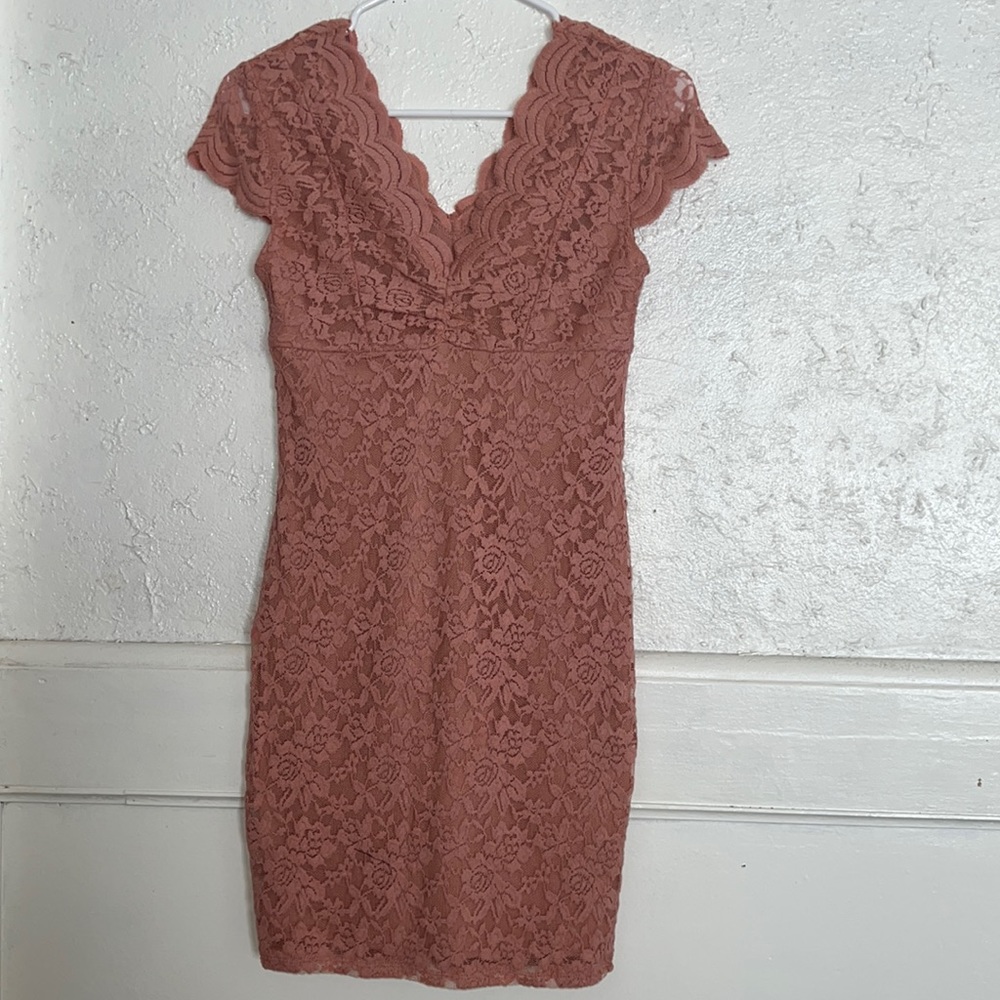 Ambiance, mauve lace dress, size small, no tags